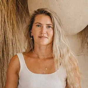 Photo of Claire Naisby